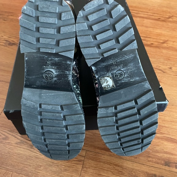 Chanel Boots - Picture 4 of 5